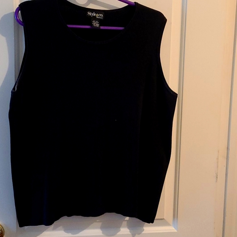 🎈3 for 25 any item w/🎈Style & Co. Womens top